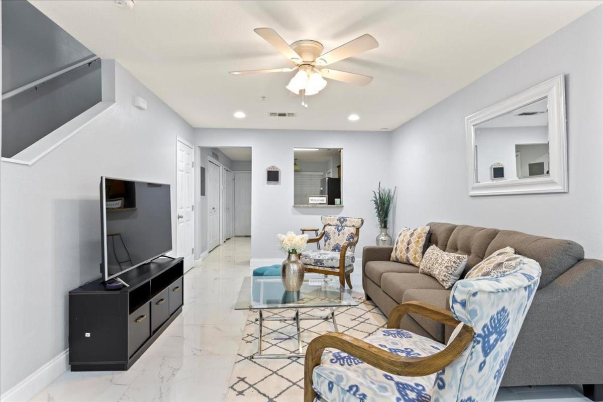 הוילה גיינסוויל King Bed Cozy Townhouse 10 Min From Uf מראה חיצוני תמונה